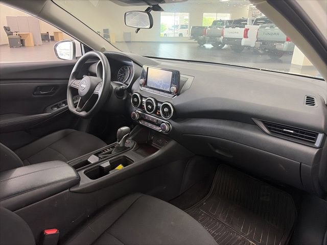 Used 2025 Nissan Sentra S FWD image 9