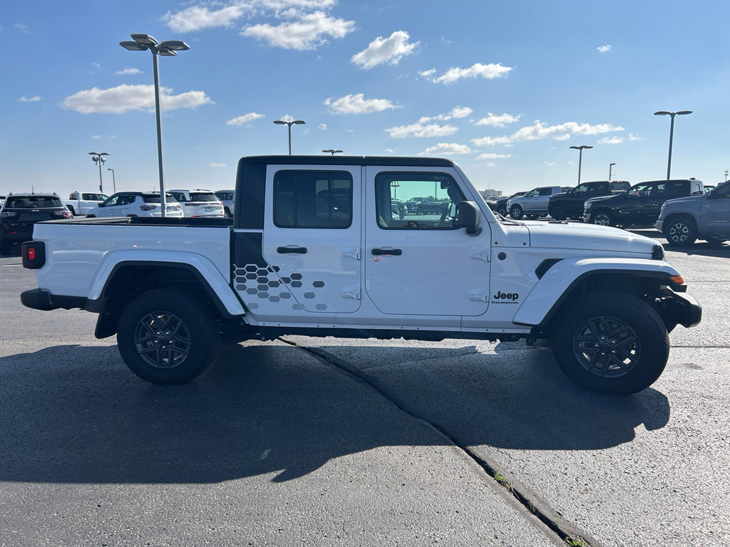 New 2025 Jeep Gladiator Sport image 6