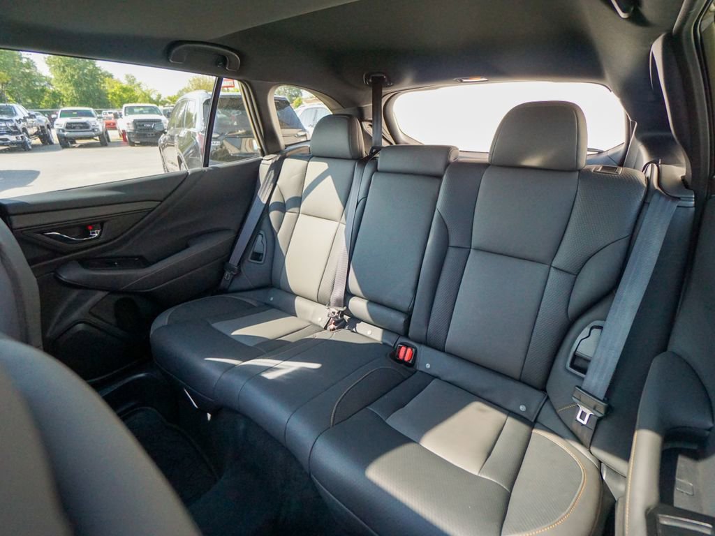 Used 2022 Subaru Outback Wilderness w/ Wilderness Package image 31