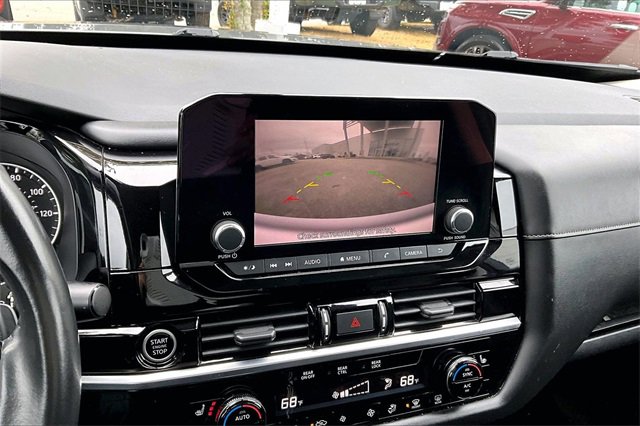 Used 2022 Nissan Pathfinder SV image 13