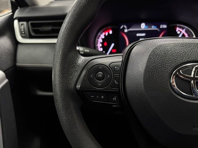 Used 2024 Toyota RAV4 LE image 22