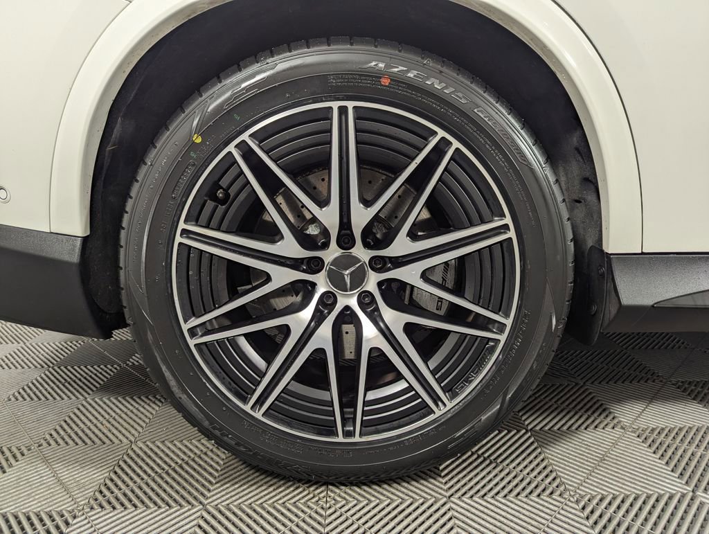 Used 2025 Mercedes-Benz GLC 43 AMG 4MATIC image 28