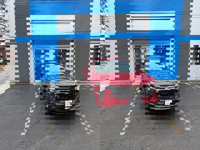 New 2026 Chevrolet Trax LT w/ Driver Confidence Package image 3