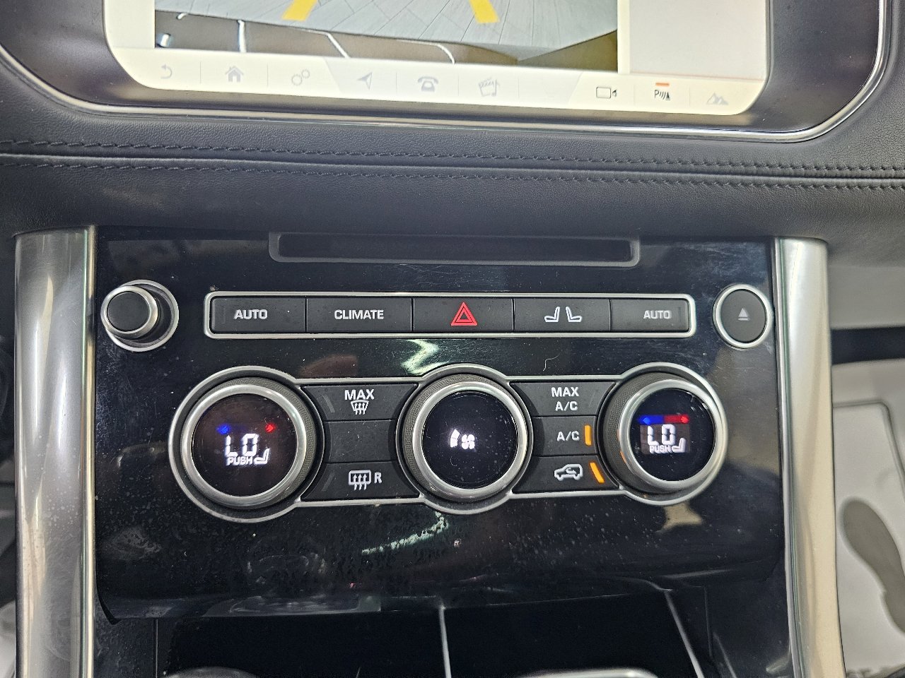 Used 2017 Land Rover Range Rover Sport HSE Dynamic image 35