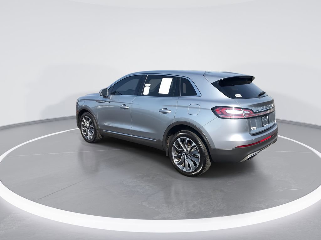 Used 2023 Lincoln Nautilus Reserve AWD/4WD image 6