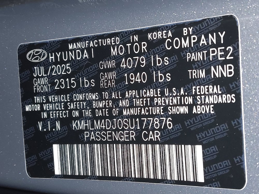 Used 2025 Hyundai Elantra Hybrid FWD image 33