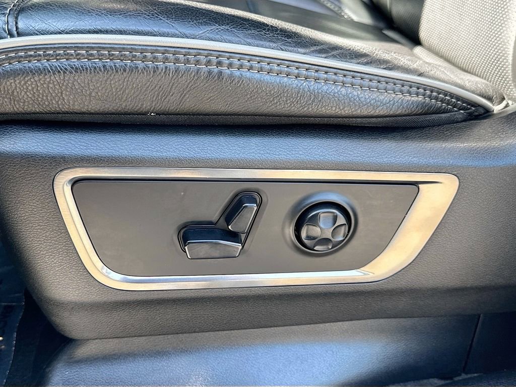 Used 2020 RAM 1500 Limited image 28