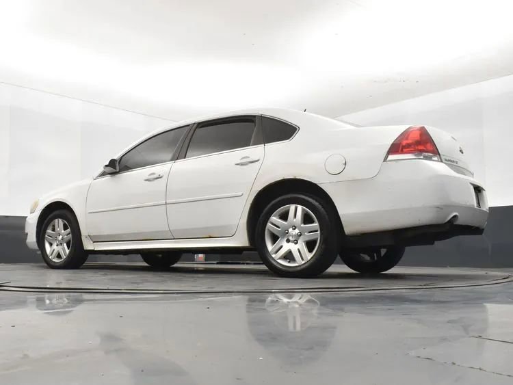 Used 2013 Chevrolet Impala LT w/ LT Sunroof Package FWD image 12