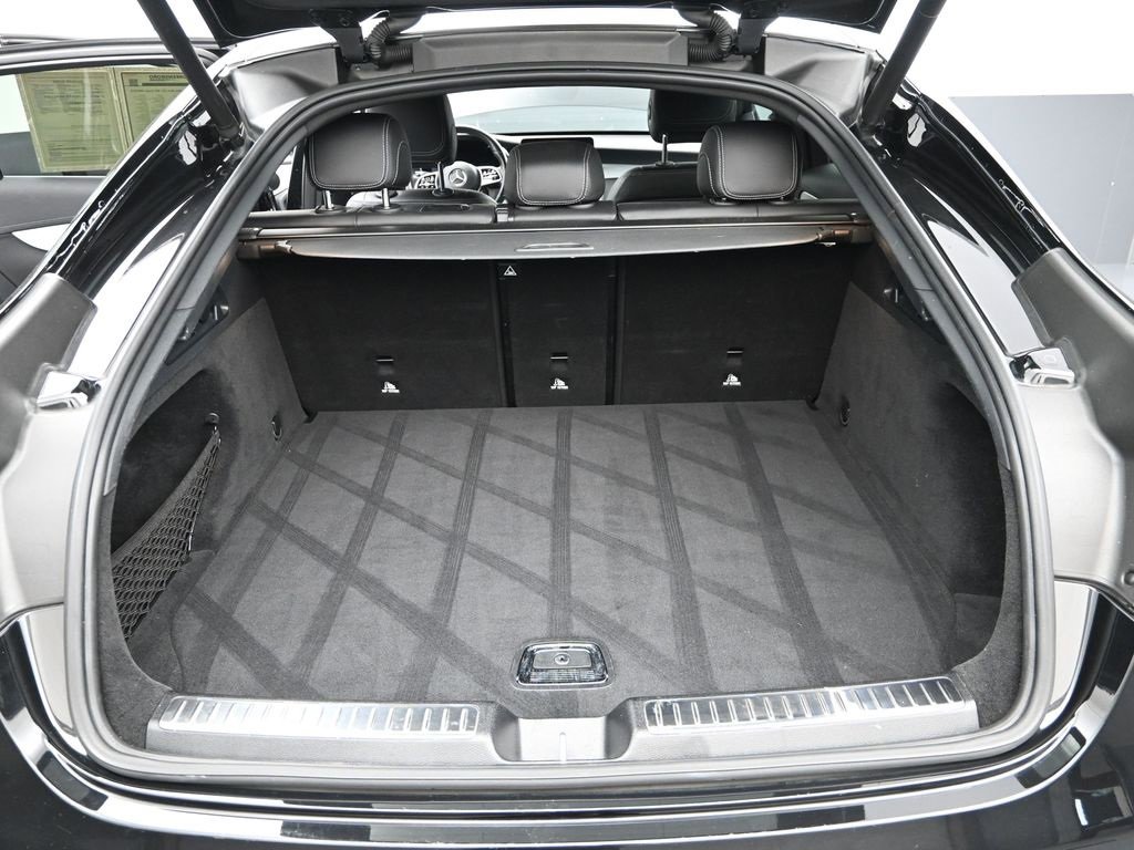 Used 2022 Mercedes-Benz GLC 300 4MATIC Coupe image 11