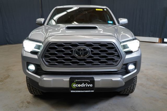 Used 2023 Toyota Tacoma TRD Sport w/ Technology Package AWD/4WD image 2