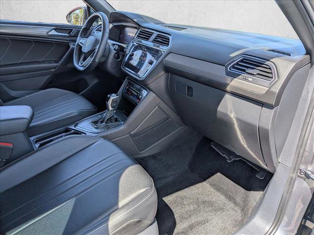 Used 2023 Volkswagen Tiguan SE R-Line FWD image 27