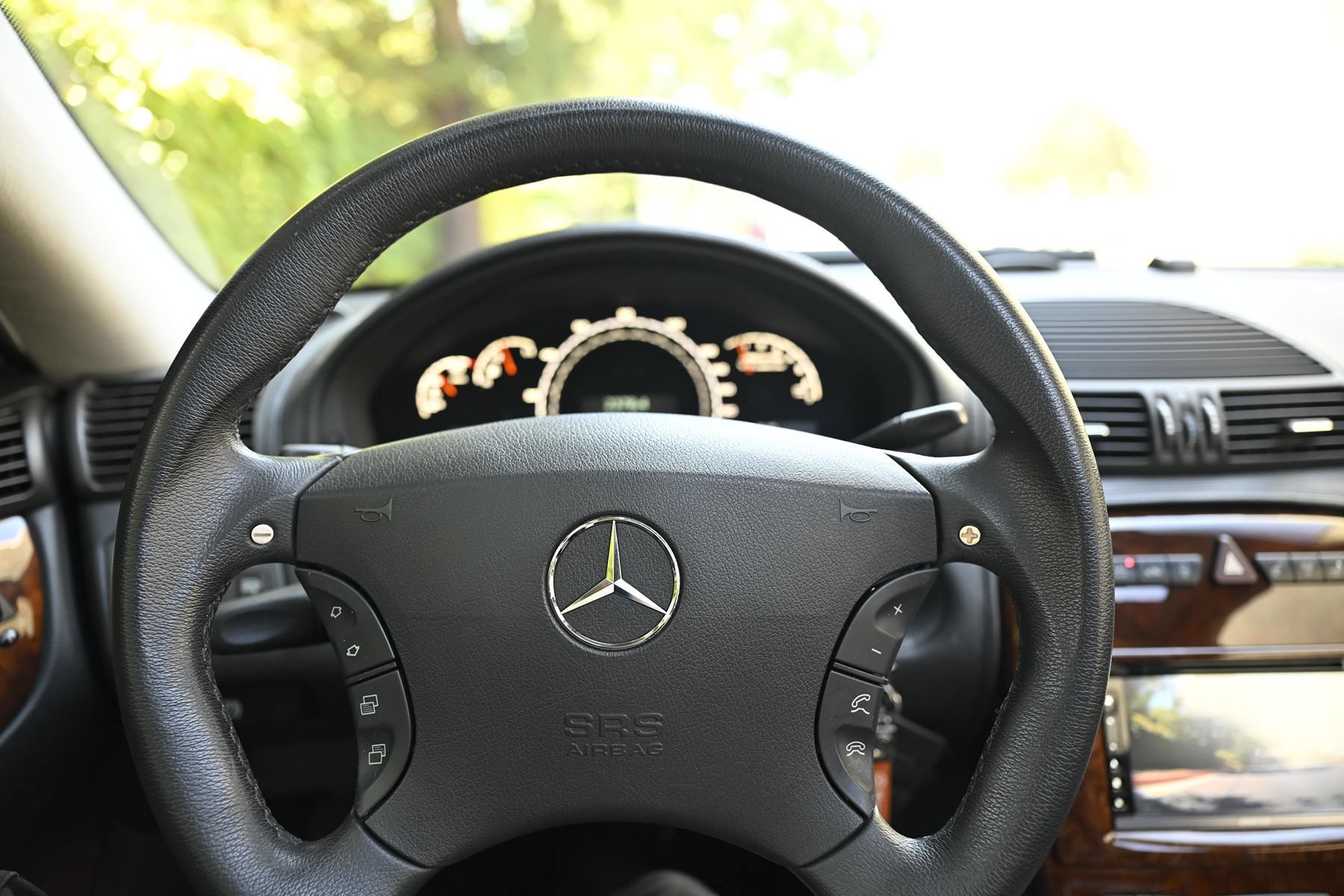 Used 2003 Mercedes-Benz CL 55 AMG image 35
