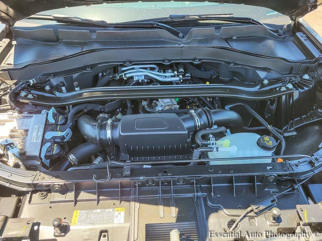 Certified 2025 Ford Explorer ST AWD/4WD image 30