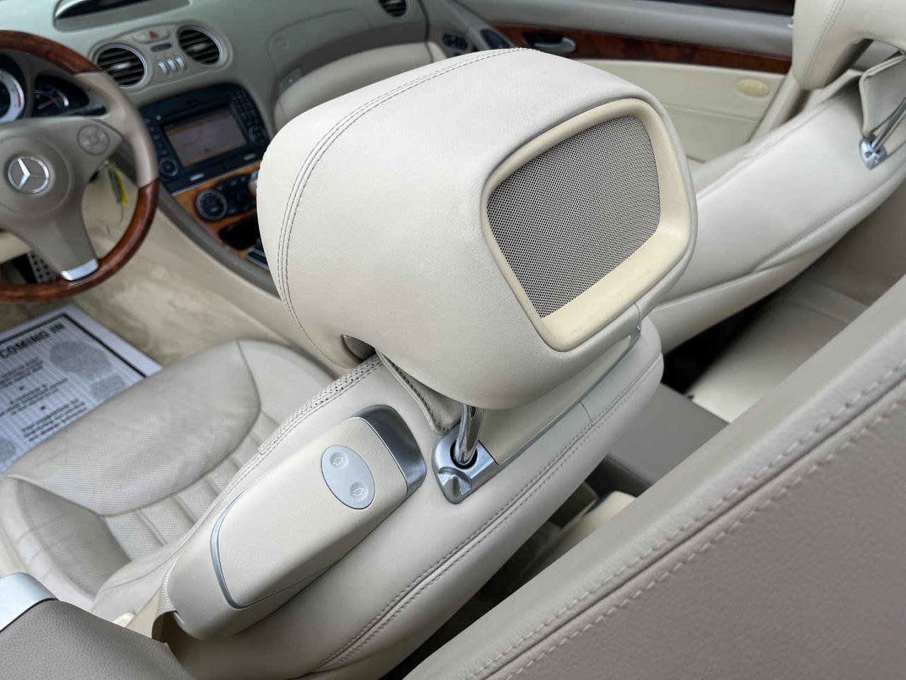 Used 2009 Mercedes-Benz SL 550 image 30