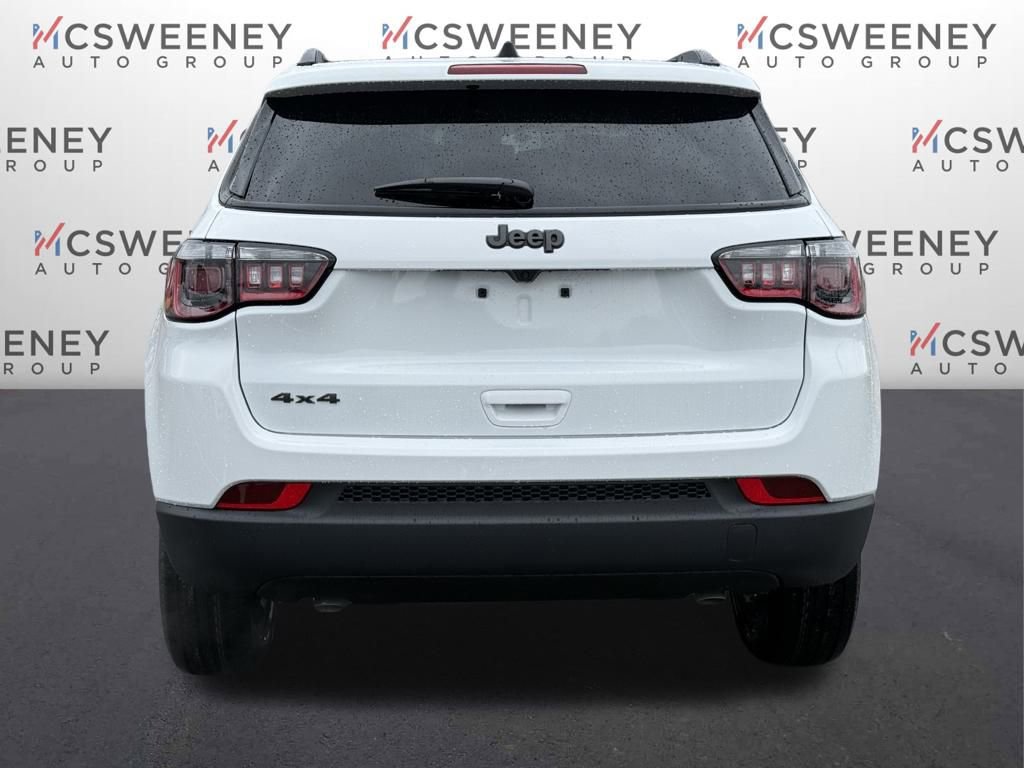 New 2026 Jeep Compass Latitude image 4