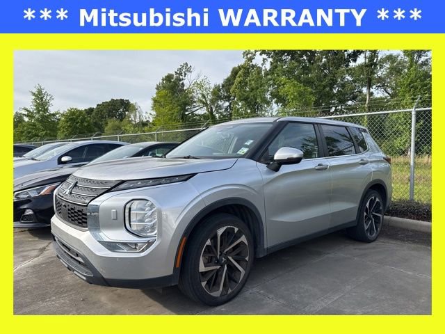 Used 2022 Mitsubishi Outlander ES image 1