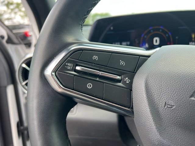 Used 2026 Chevrolet Equinox LT FWD image 14