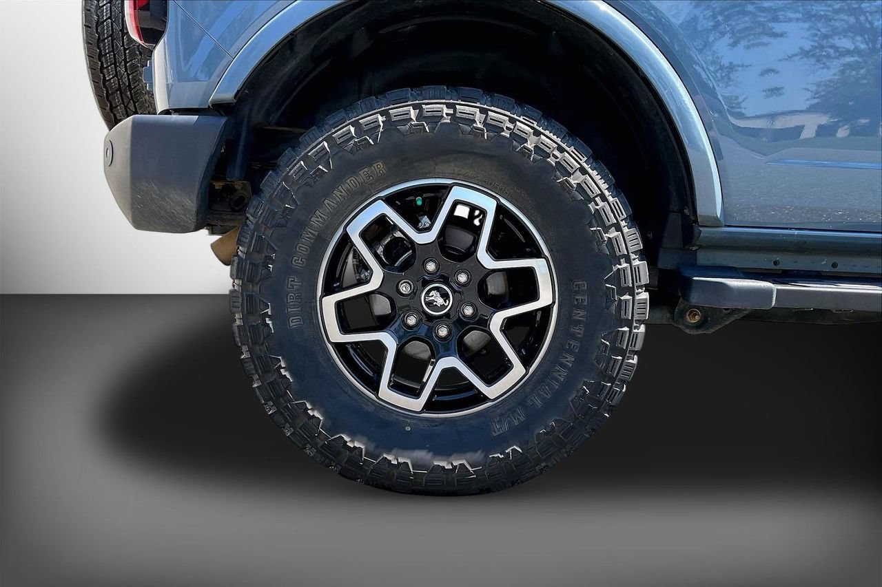 Used 2023 Ford Bronco Outer Banks AWD/4WD image 35