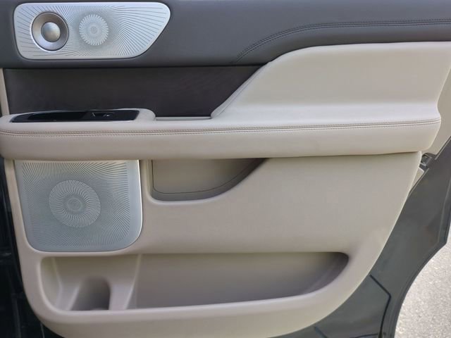 Used 2023 Lincoln Navigator L Reserve image 38