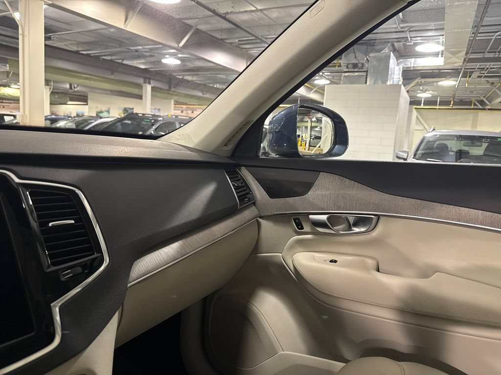 Certified 2023 Volvo XC90 B6 Plus w/ Protection Package Premier AWD/4WD image 19