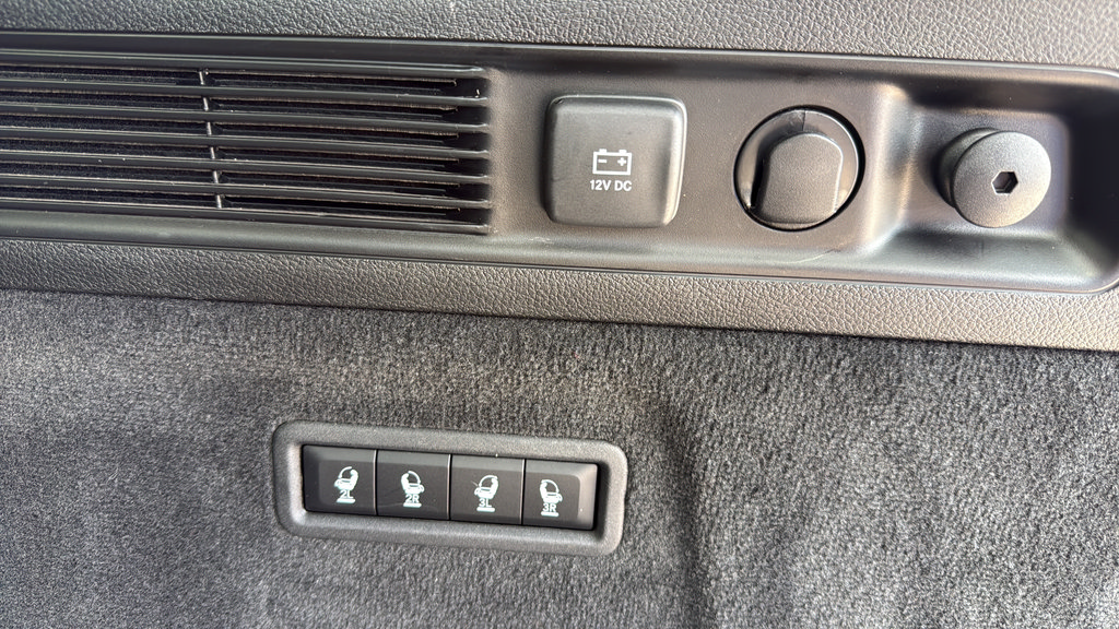 Used 2023 Jeep Grand Wagoneer L 4WD image 29