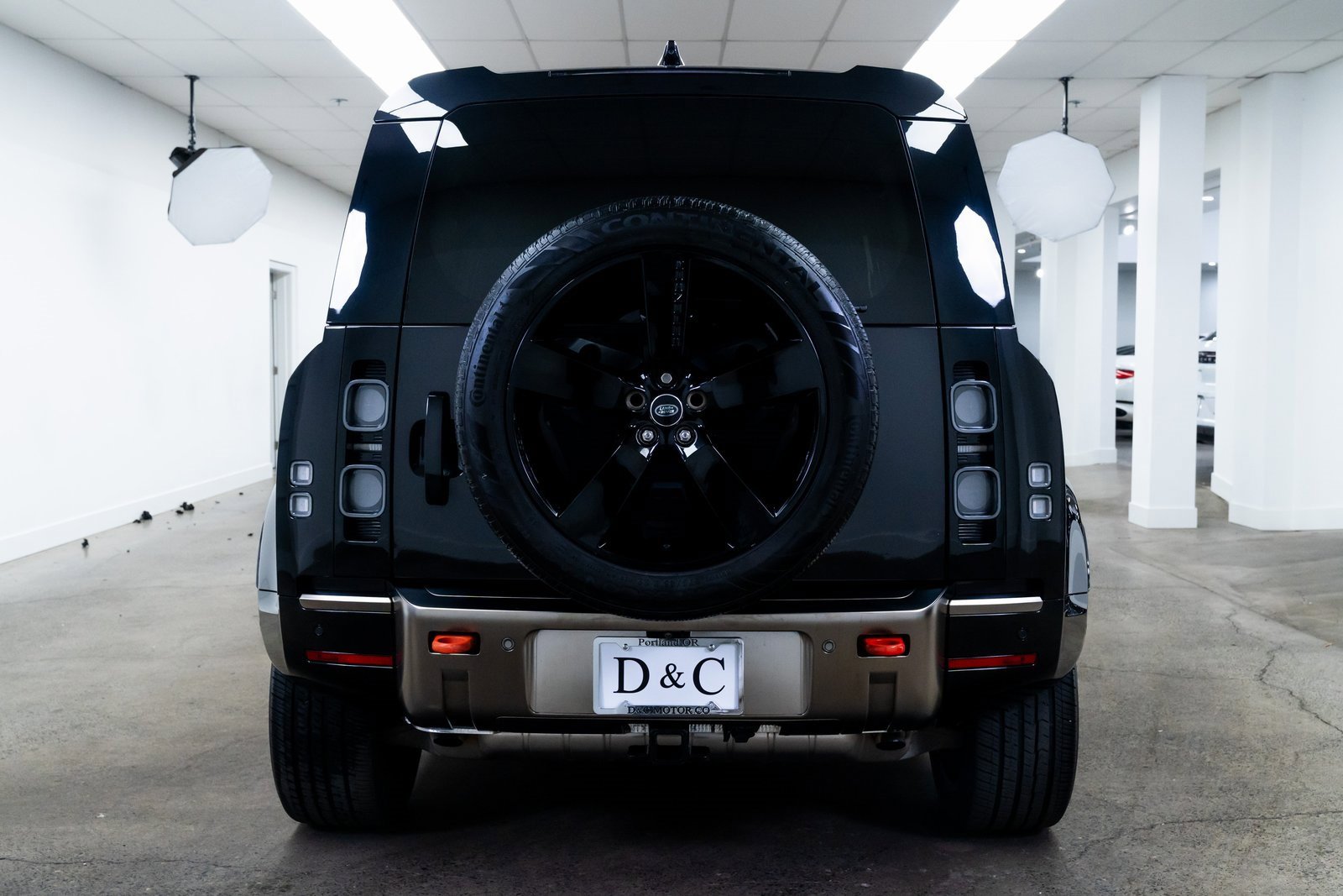 Used 2021 Land Rover Defender 110 X image 5