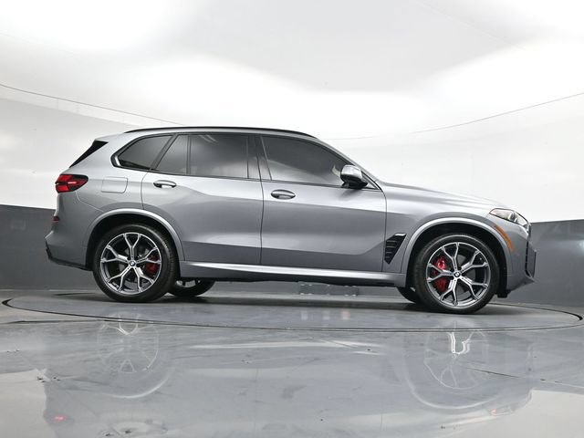 Used 2026 BMW X5 xDrive40i w/ M Sport Package AWD/4WD image 31