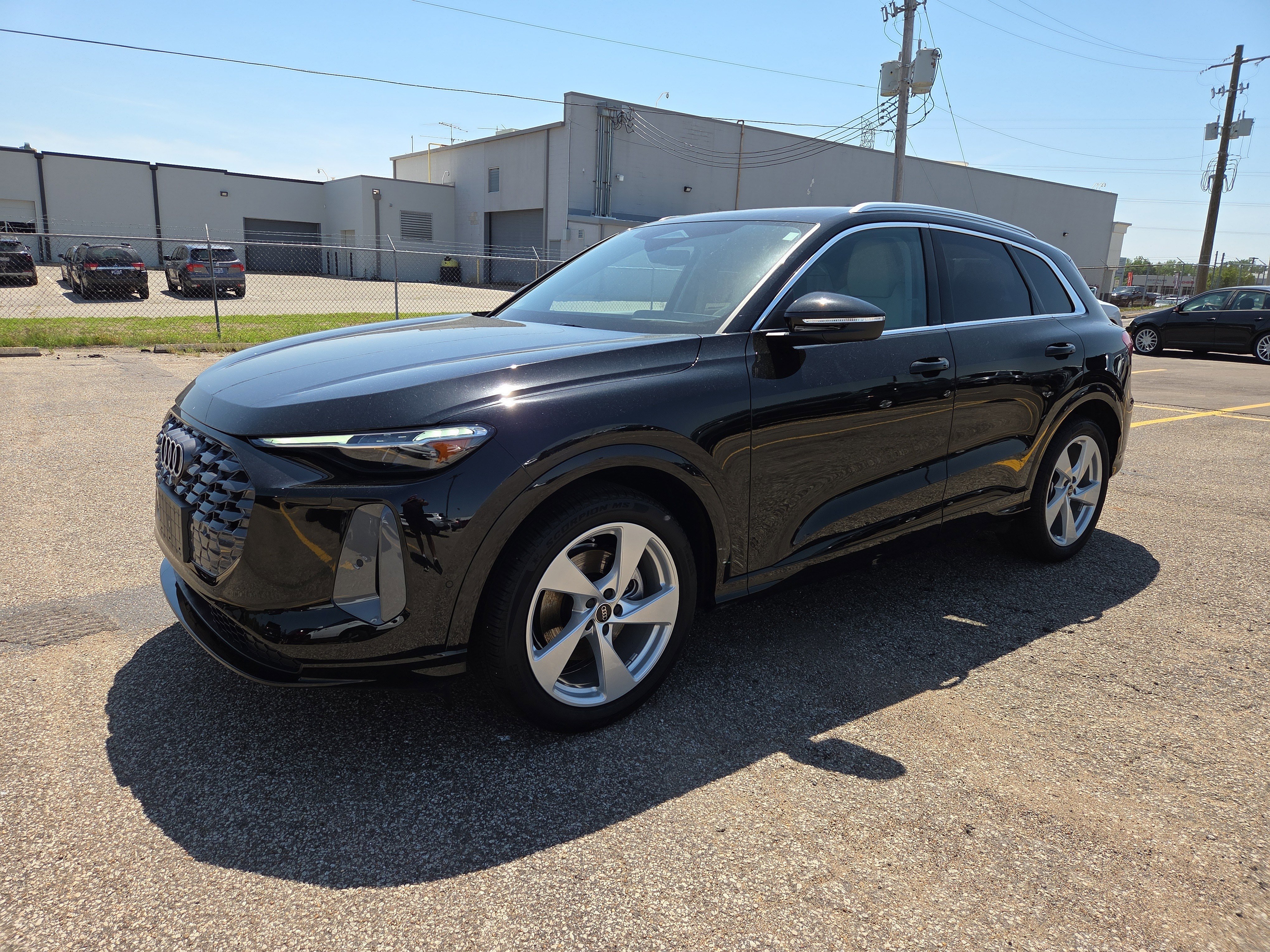 Certified 2025 Audi Q5 Prestige image 1