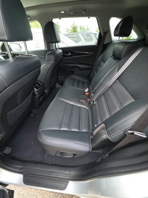 Used 2019 Kia Sorento EX w/ EX Touring Package FWD image 16