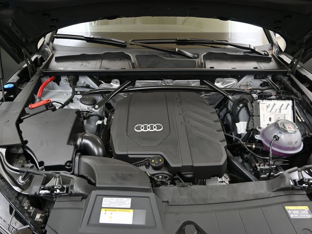 Certified 2025 Audi Q5 2.0T Premium Plus w/ Premium Plus Package image 10