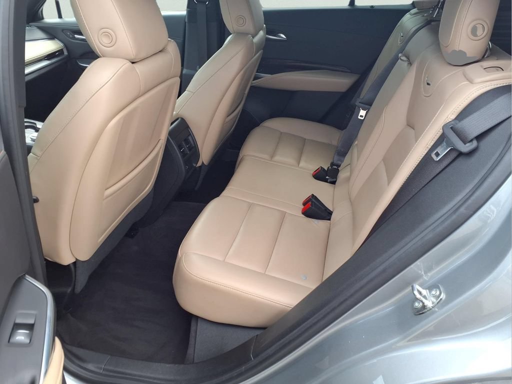 Used 2024 Cadillac XT4 Premium Luxury FWD image 21