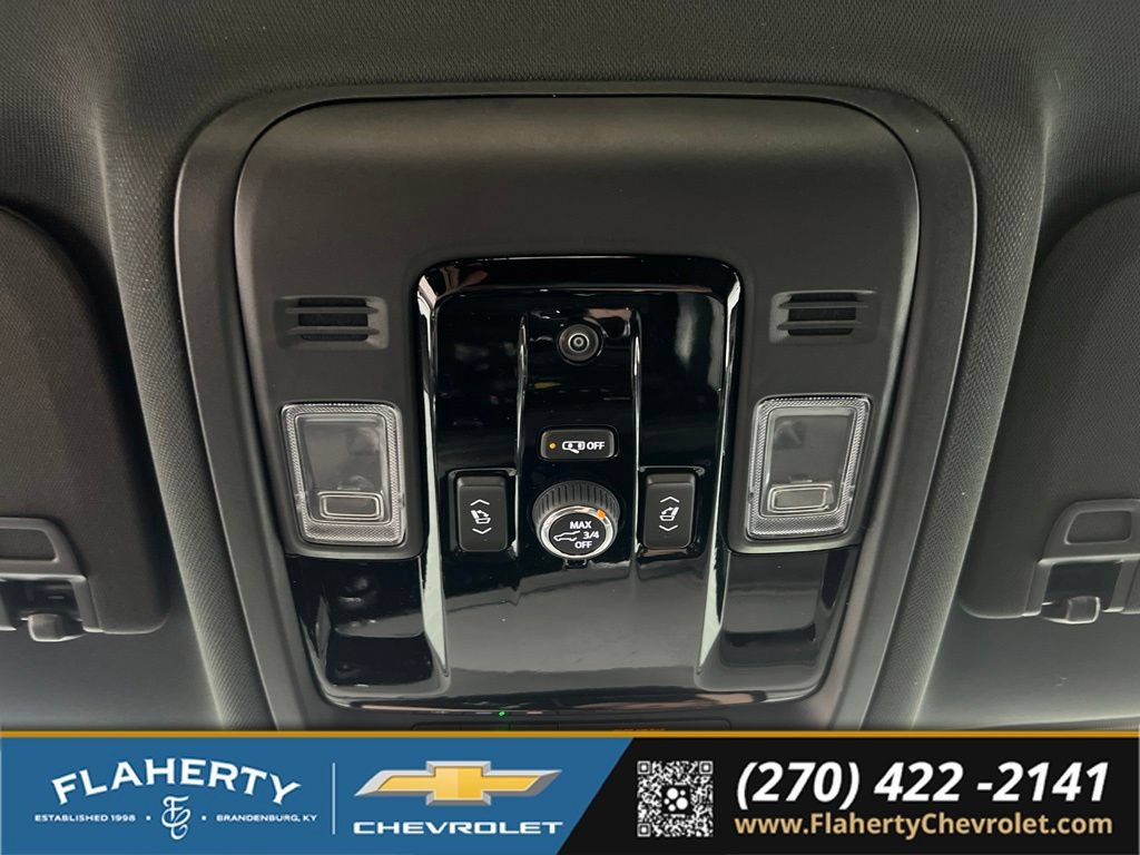 Used 2026 Chevrolet Suburban LT w/ Comfort Package AWD/4WD image 35