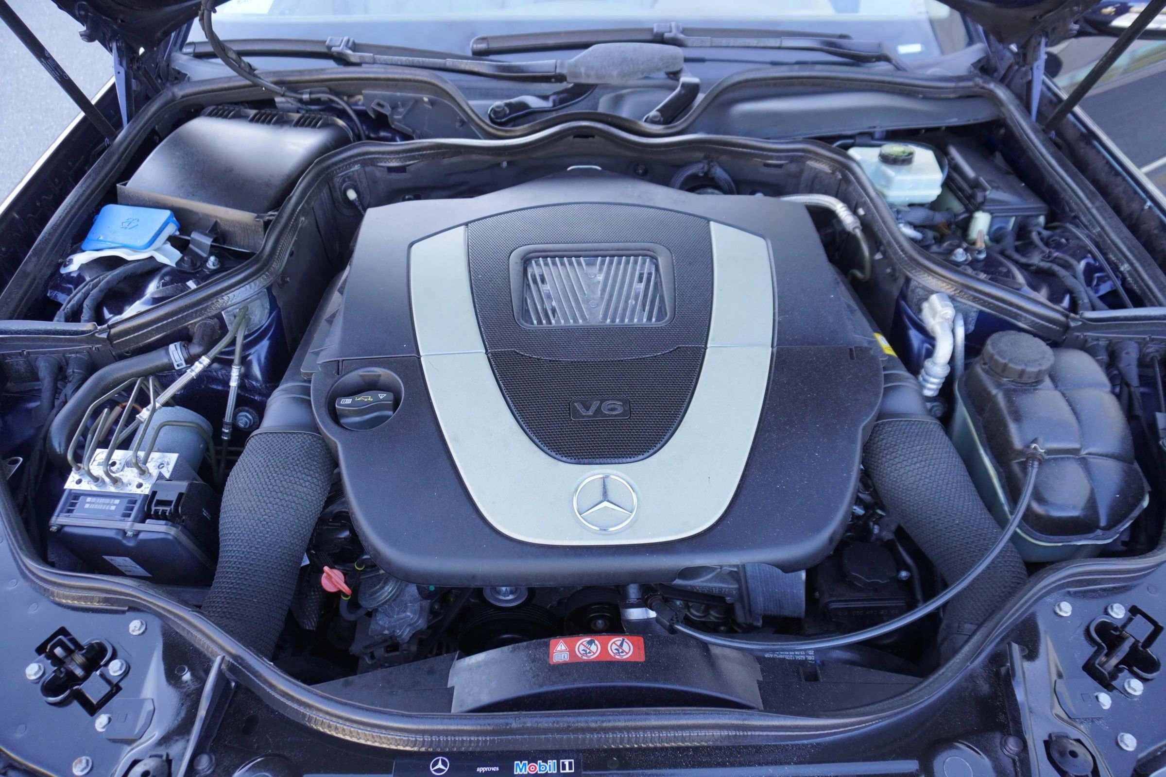 Used 2008 Mercedes-Benz E 350 E 350 4MATIC Sedan 4D image 29