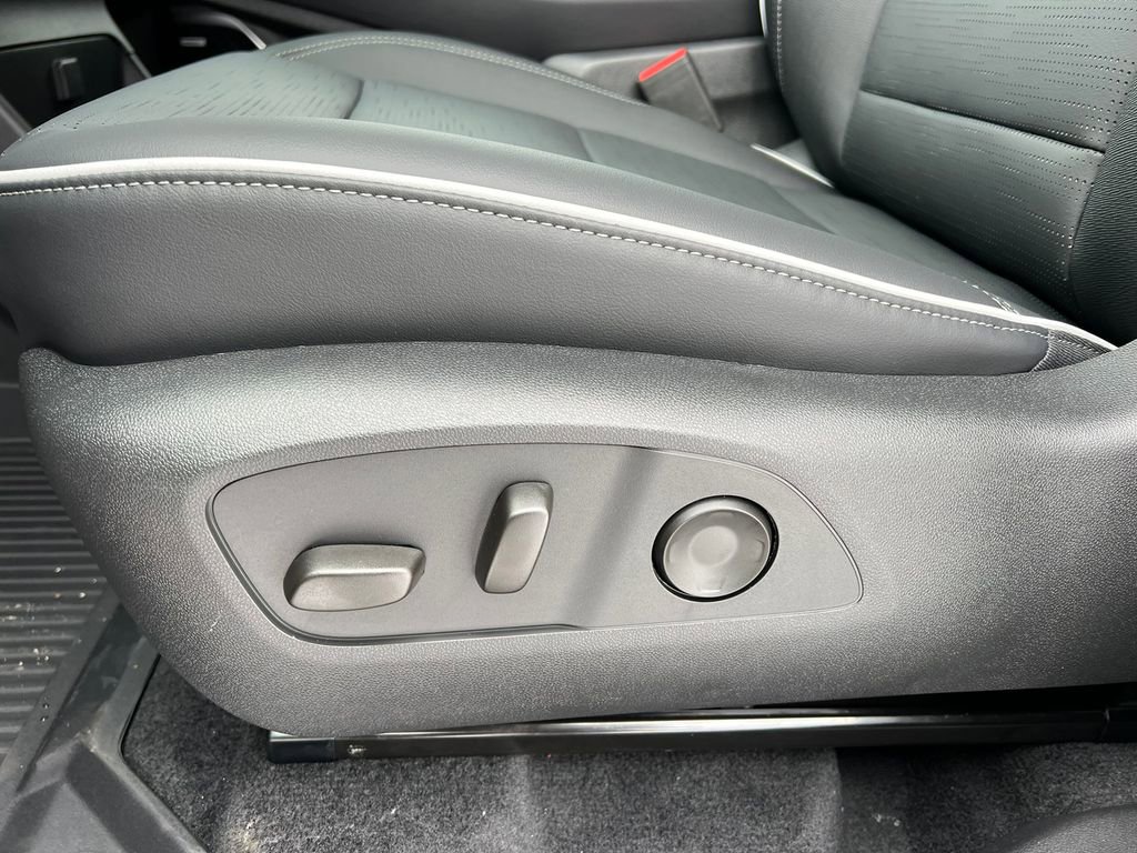 New 2026 Buick Enclave Sport Touring w/ Power Package AWD/4WD image 12