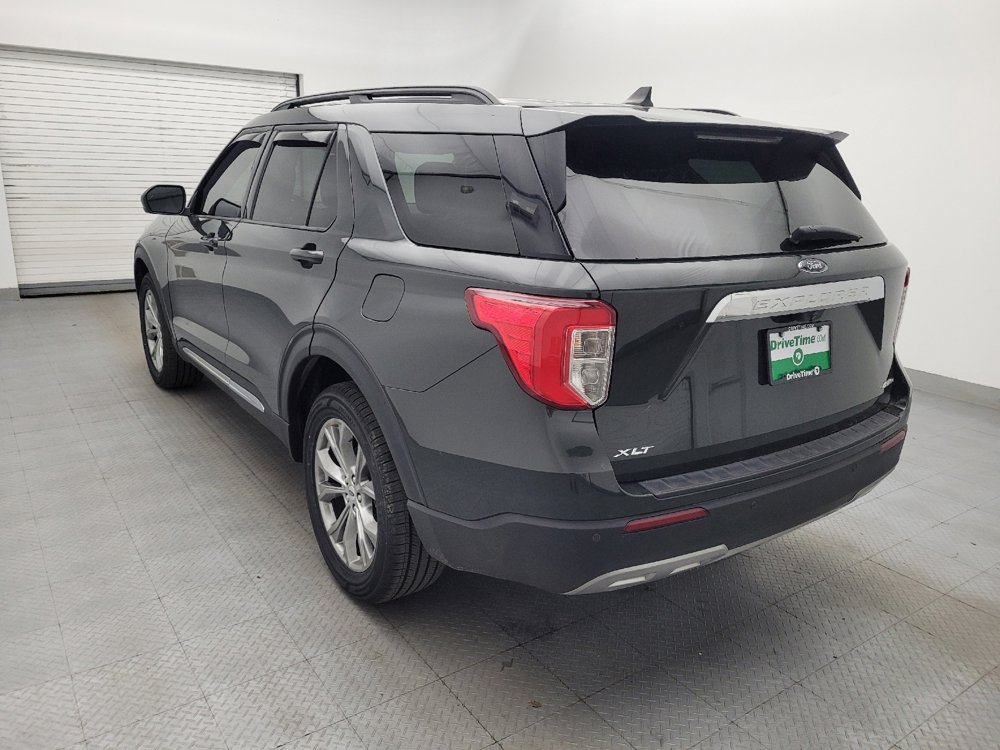 Used 2022 Ford Explorer XLT w/ Equipment Group 202A image 5