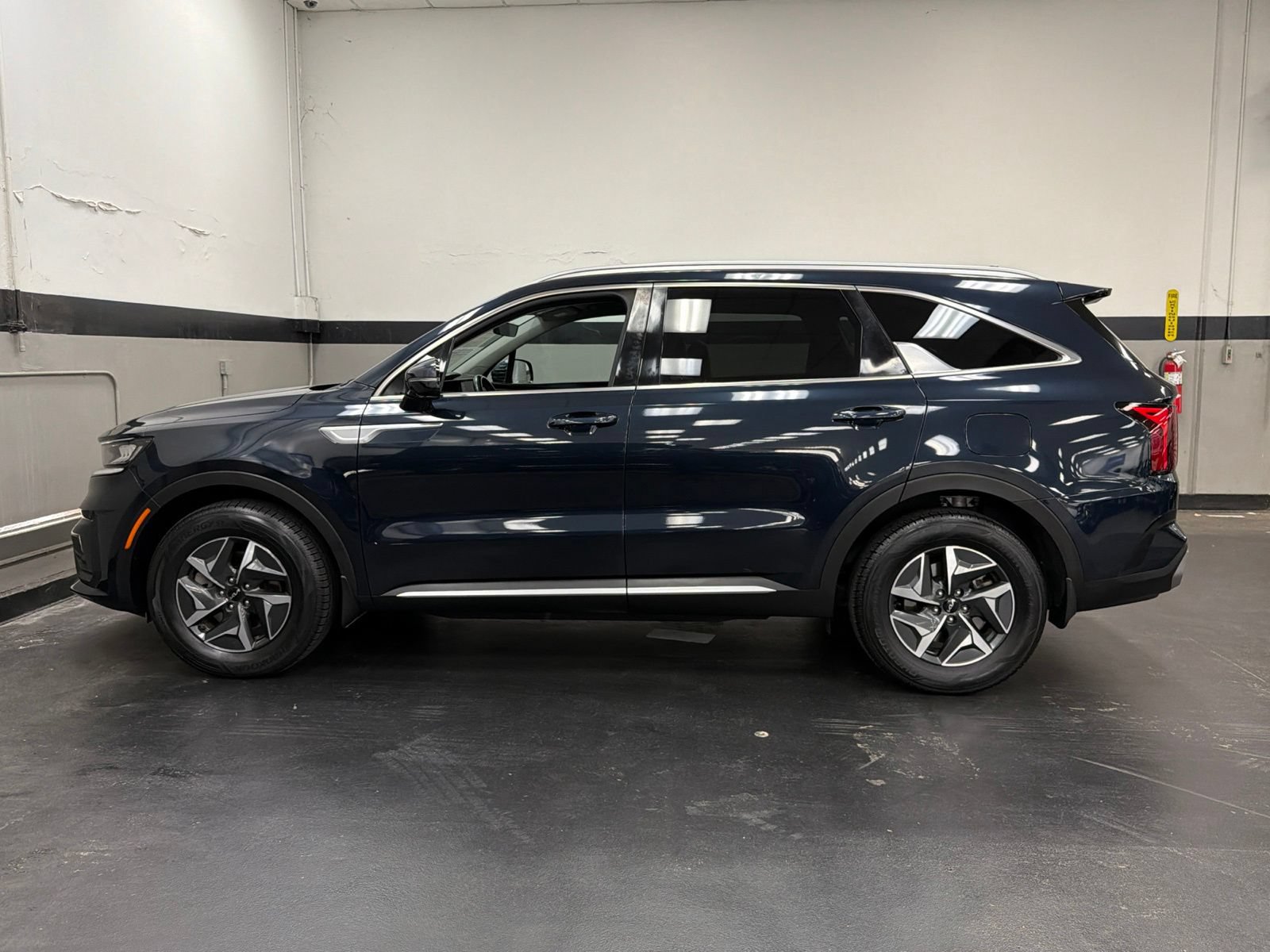 Used 2022 Kia Sorento S FWD image 10