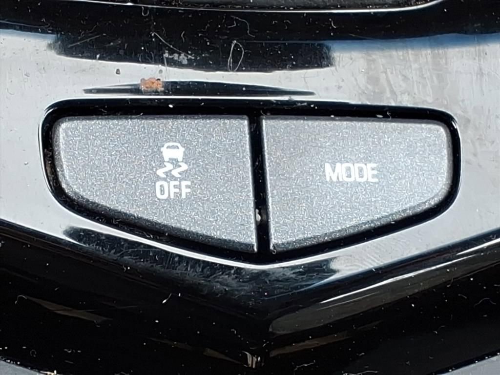 Used 2013 Cadillac ATS Premium w/ Cold Weather Package image 18