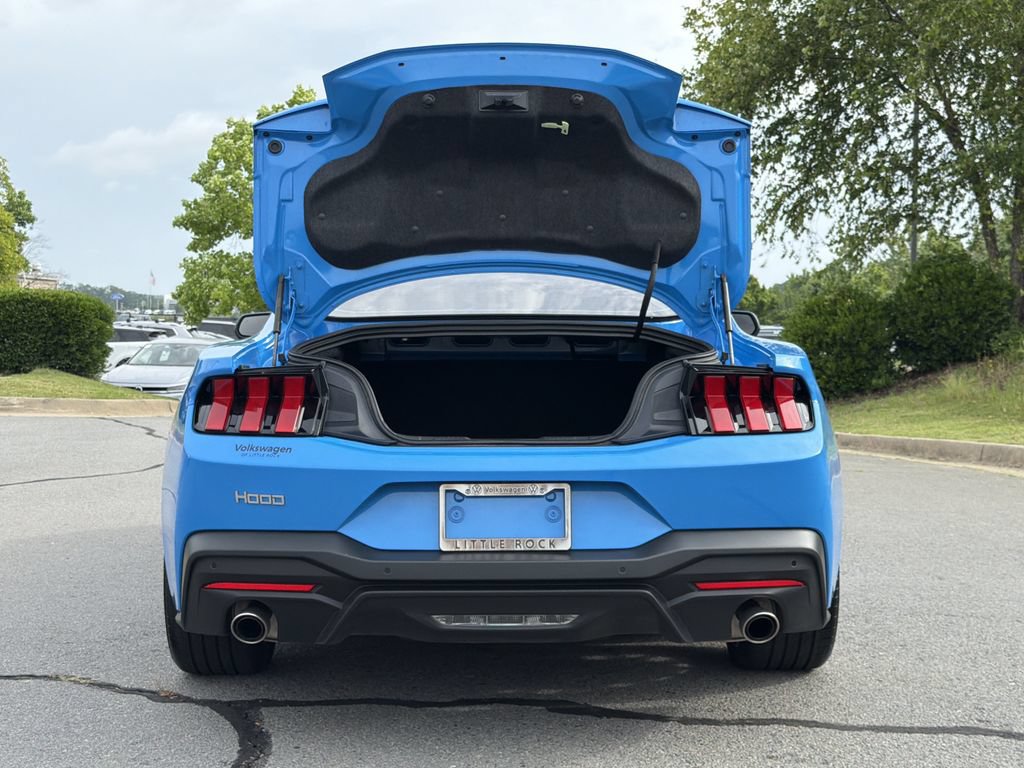 Used 2025 Ford Mustang Premium RWD image 13