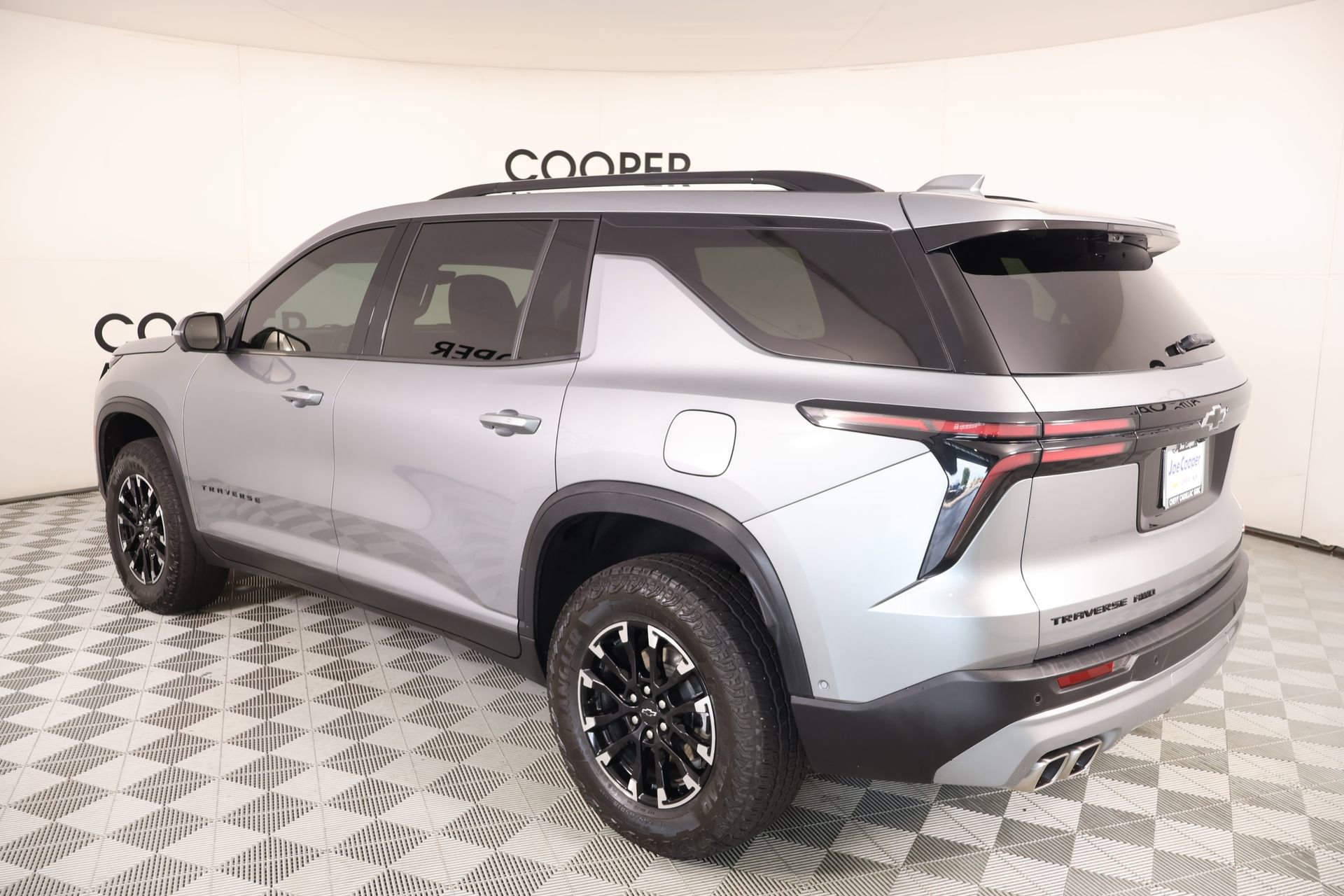 Used 2024 Chevrolet Traverse Z71 w/ Enhanced Driving Package image 23