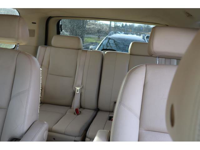 Used 2007 Cadillac Escalade AWD w/ Information Package image 13