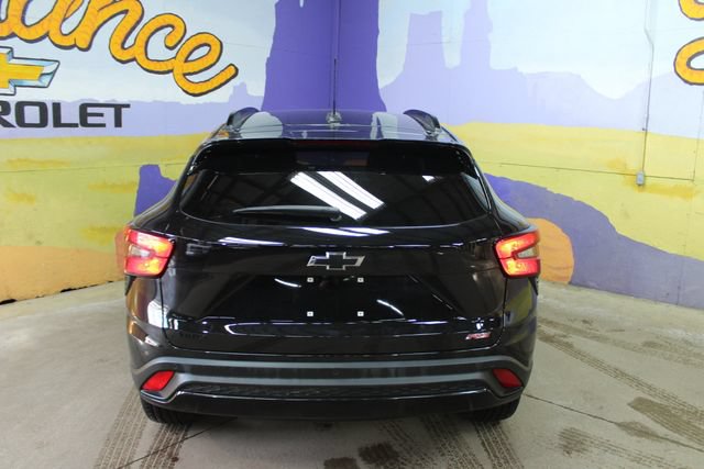 Used 2025 Chevrolet Trax RS FWD image 7
