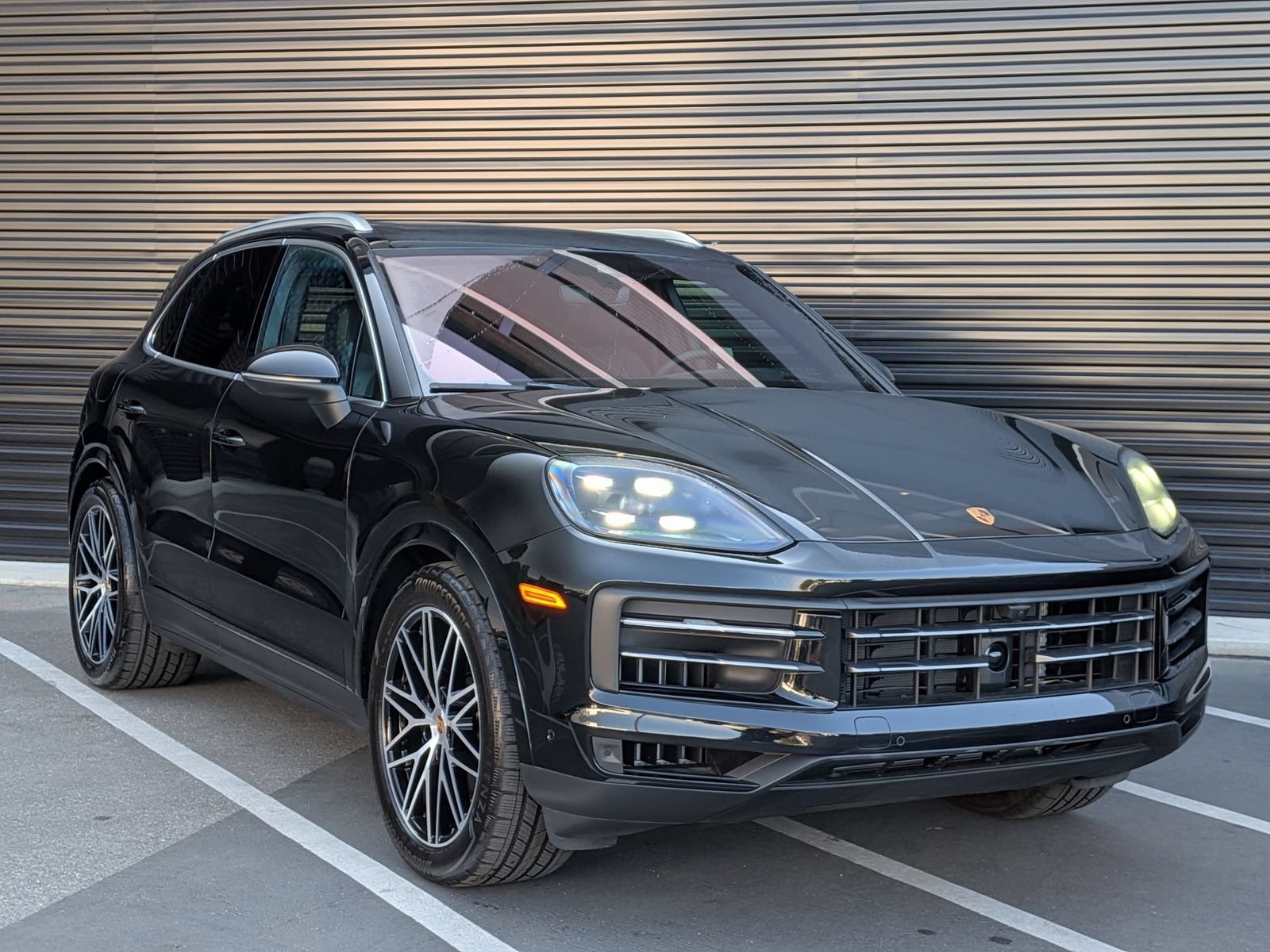 Certified 2025 Porsche Cayenne AWD/4WD image 9