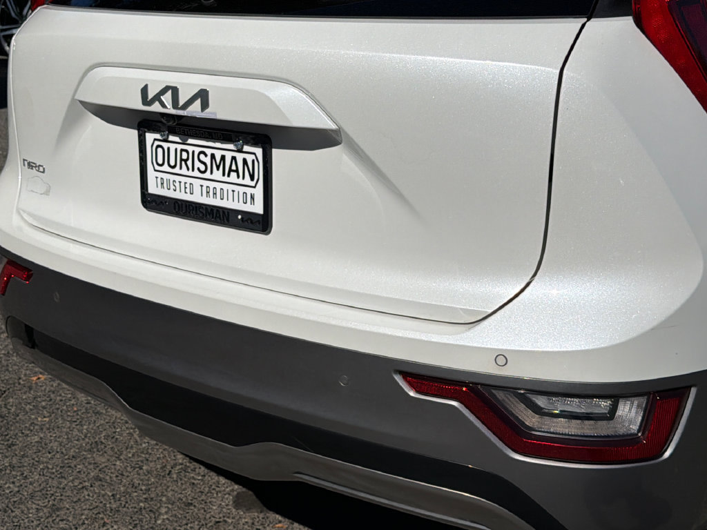 Used 2024 Kia Niro Wave w/ Wave Preserve Package FWD image 5