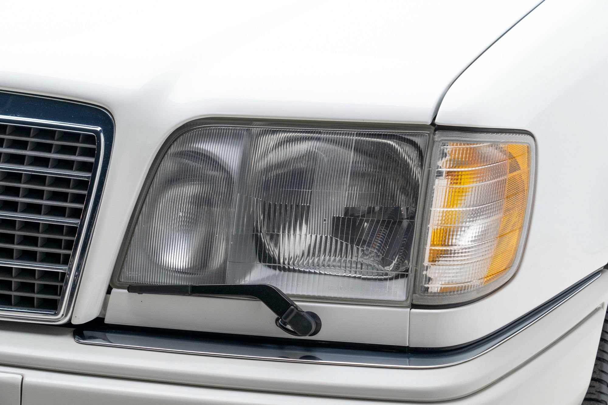 Used 1995 Mercedes-Benz E 320 Convertible image 75