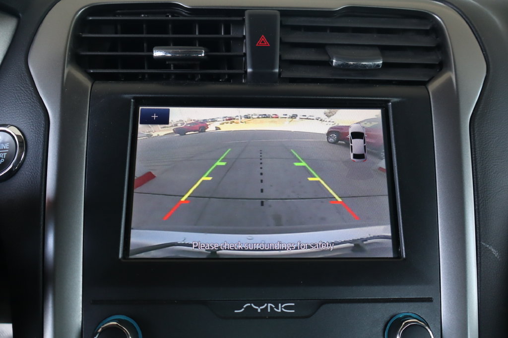 Used 2020 Ford Fusion SEL FWD image 26