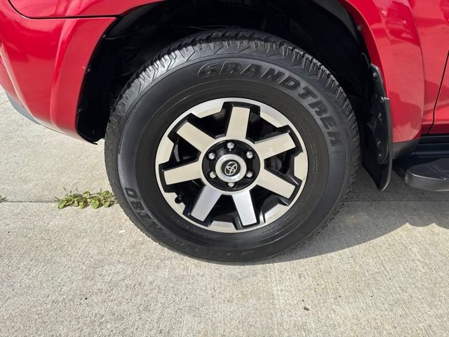 Used 2021 Toyota 4Runner TRD Off-Road AWD/4WD image 54