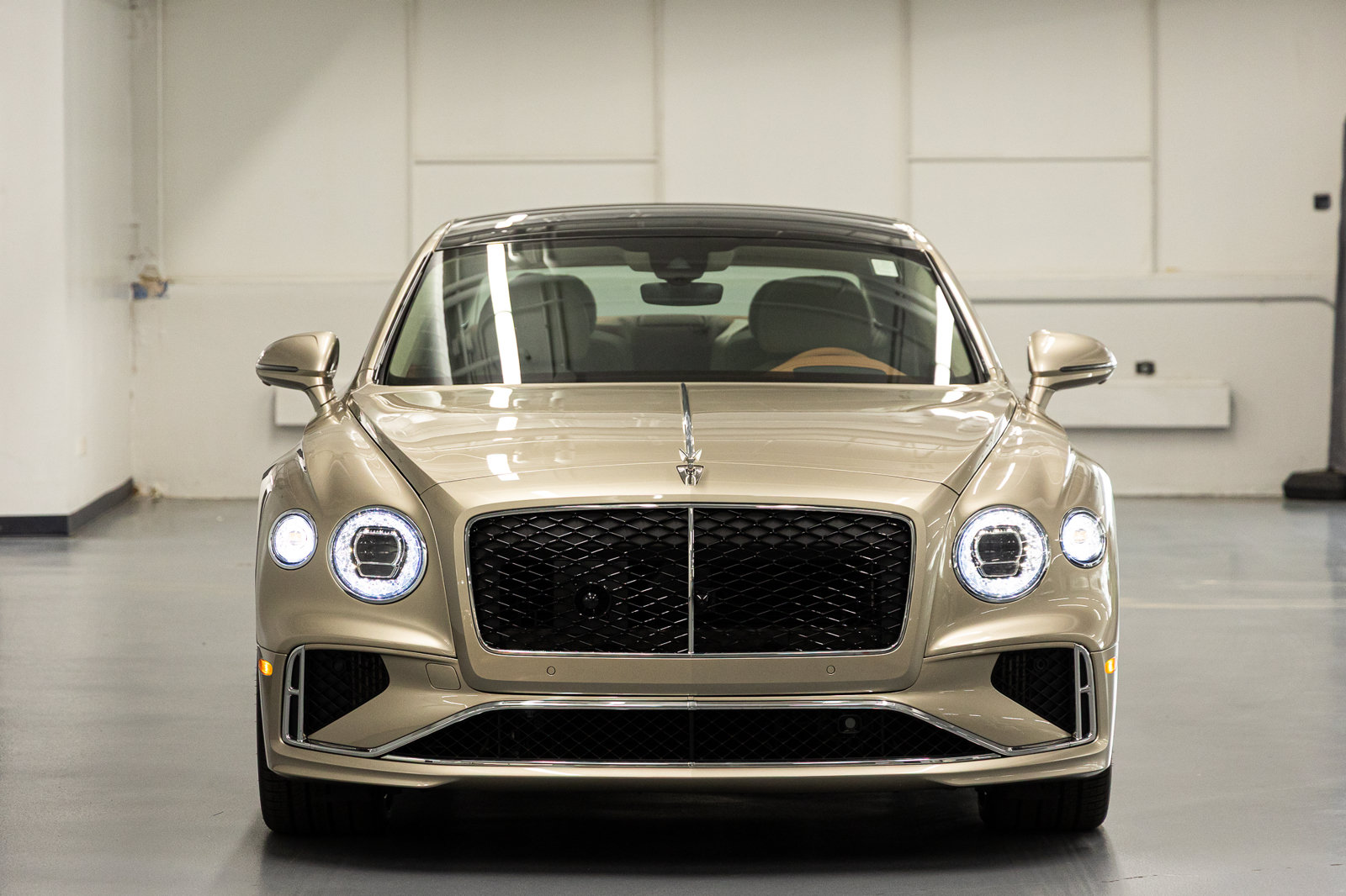 Certified 2026 Bentley Flying Spur V8 AWD/4WD image 7
