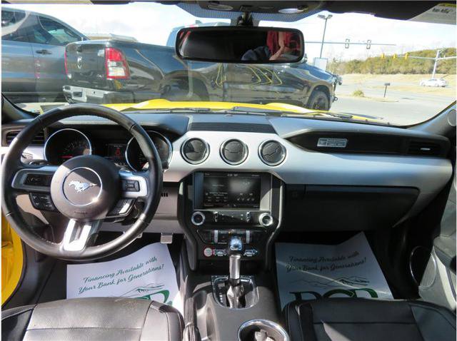 Used 2015 Ford Mustang Premium RWD image 5