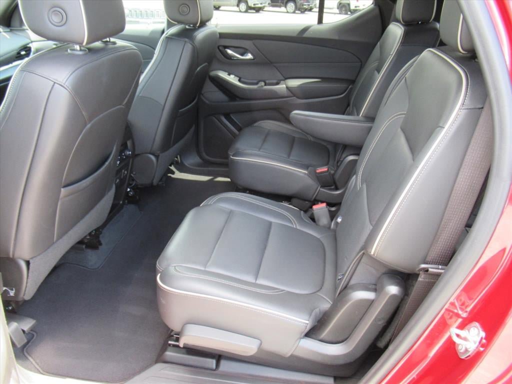 Used 2022 Chevrolet Traverse Premier AWD/4WD image 32