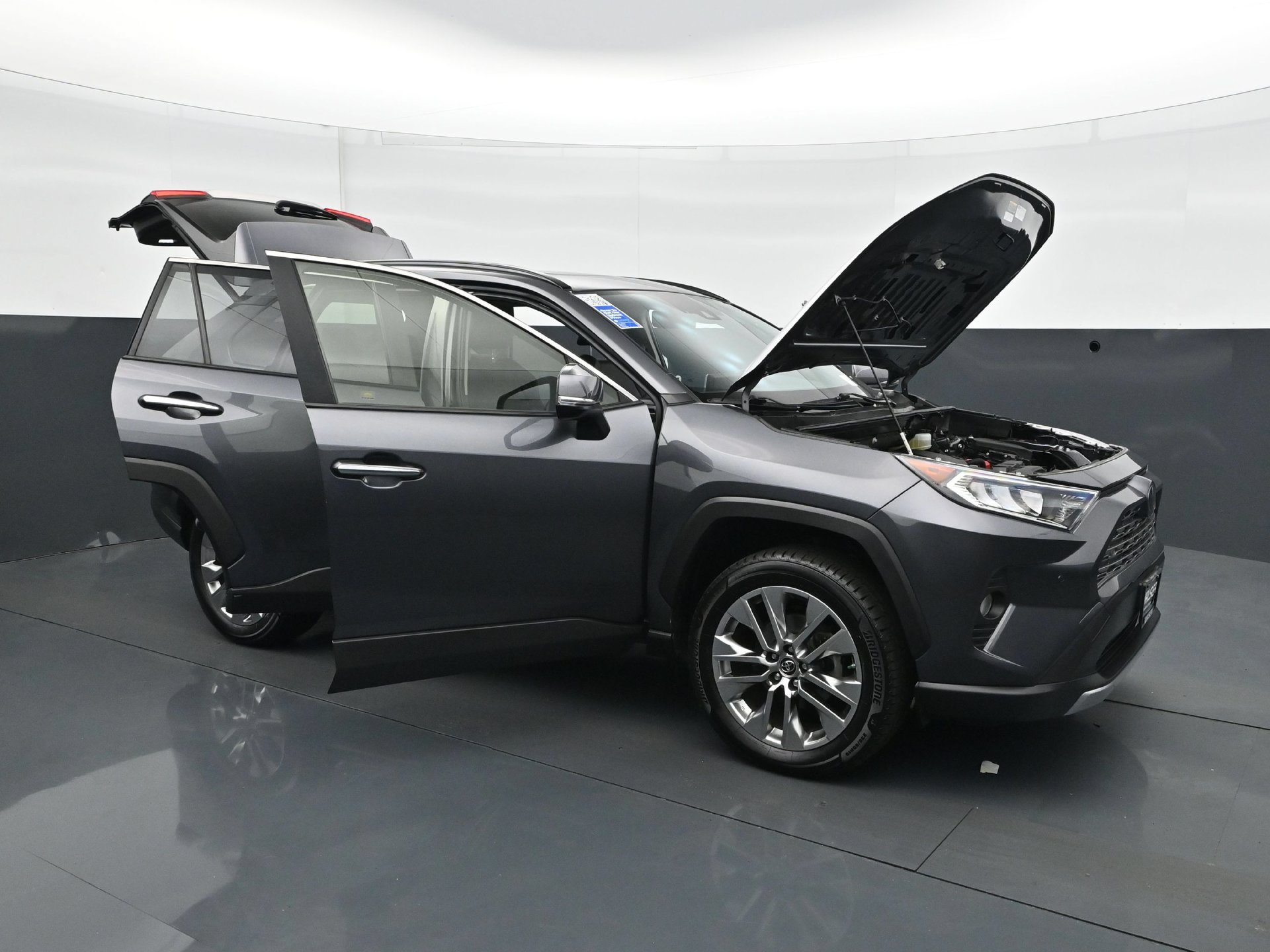 Used 2019 Toyota RAV4 Limited w/ Cold Weather Package AWD/4WD image 36